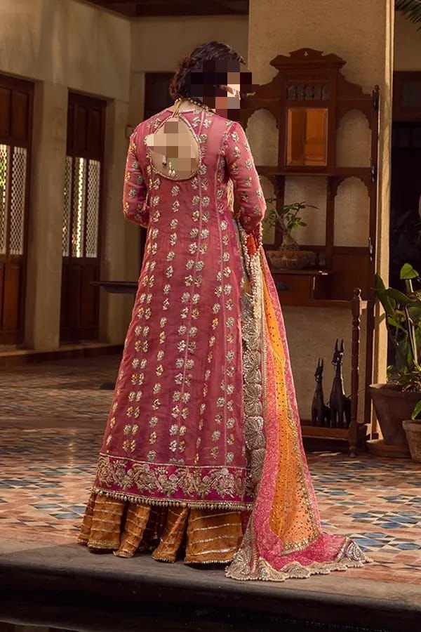 Brand :*CRIMSON* Unstitch Replica