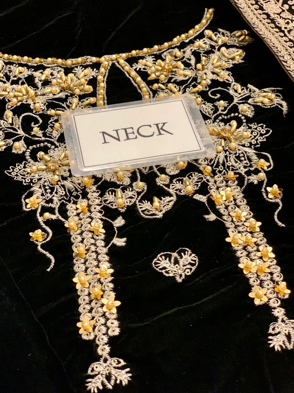 Brand :*JAZMIN* velvet