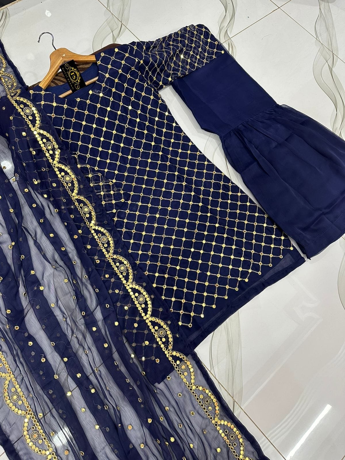 `WEDDING ARRIVAL`* 😍 *FS ROYAL BRAND*