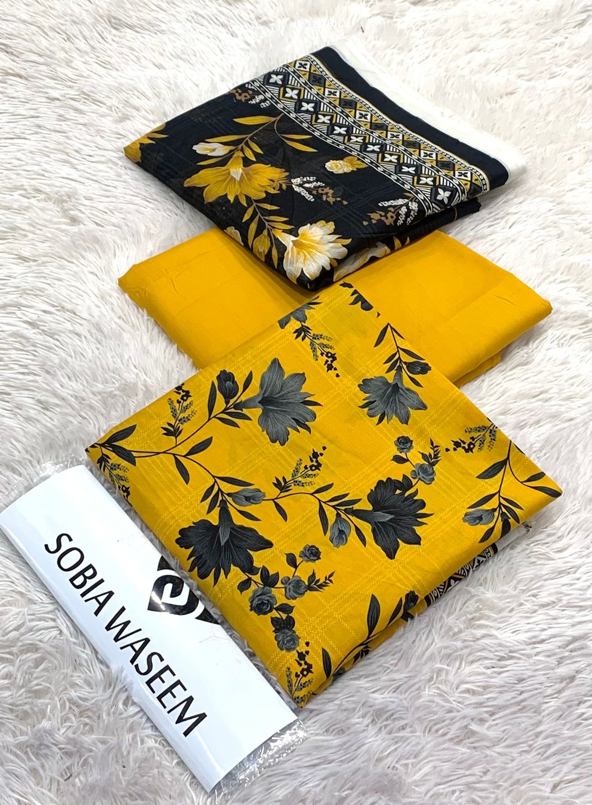 *FABRIC LAWN* * PRINTED LAWN SHIRT * DYED TROUSER * PRINTED LAWN DUPATTA