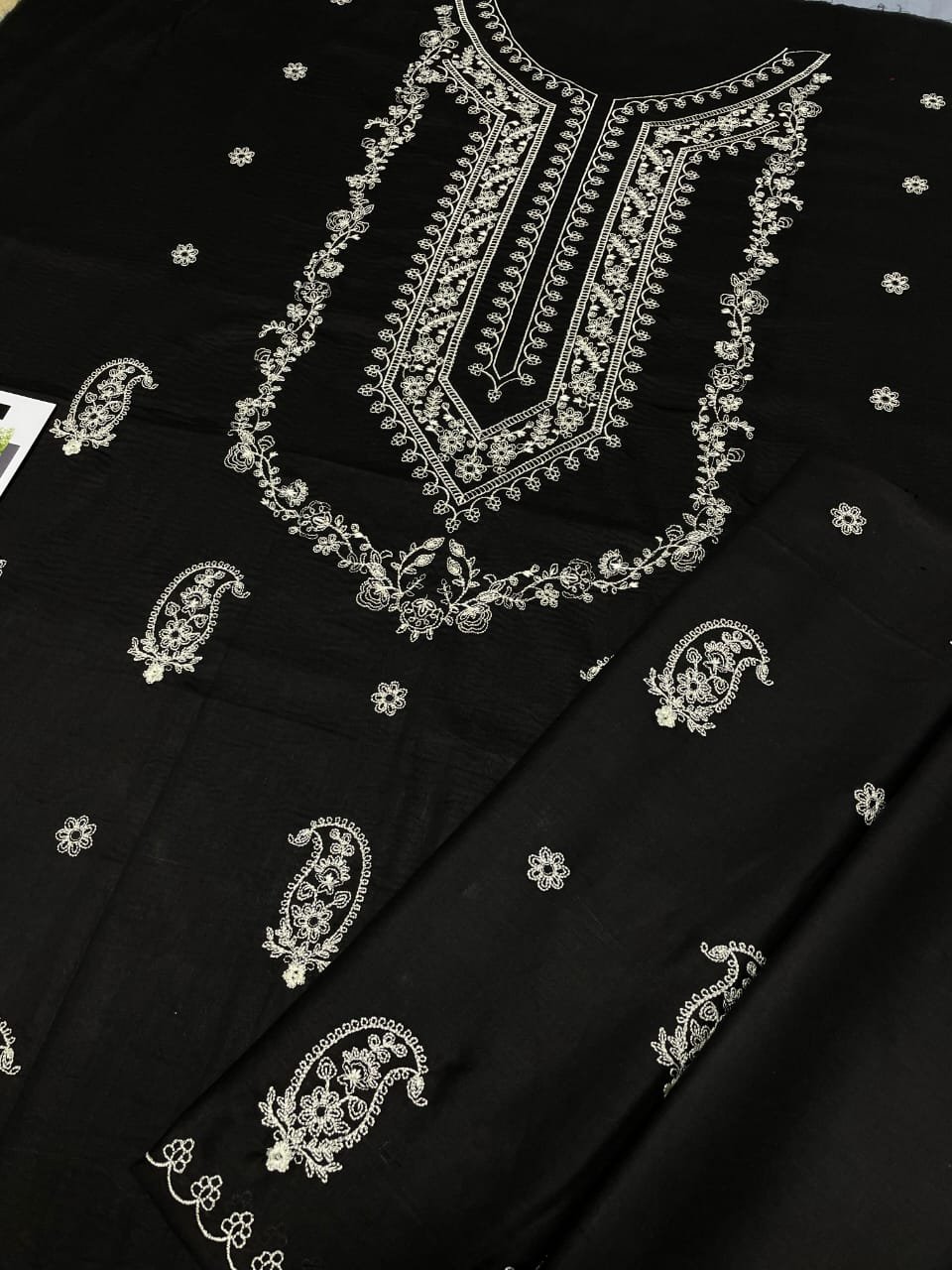 Brand:- Urge ————————- Category:- 02 Piece