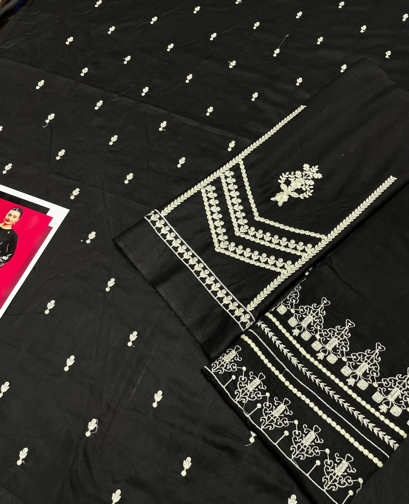 Brand:- Urge ————————- Category:- 02 Piece